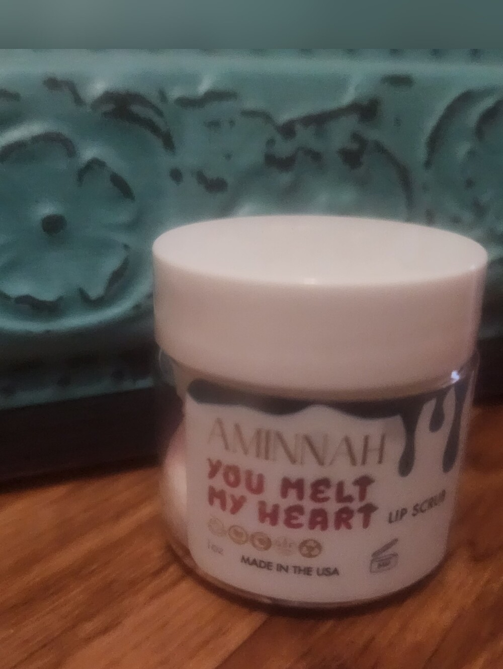 🌺3/$25 AMINNAH "You Melt My Heart" LIP SCRUB